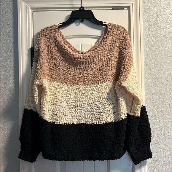 Aakaa Sweater Womens Medium Black Cream Tan Striped Popcorn Polyester Soft Comfy - Picture 1 of 4